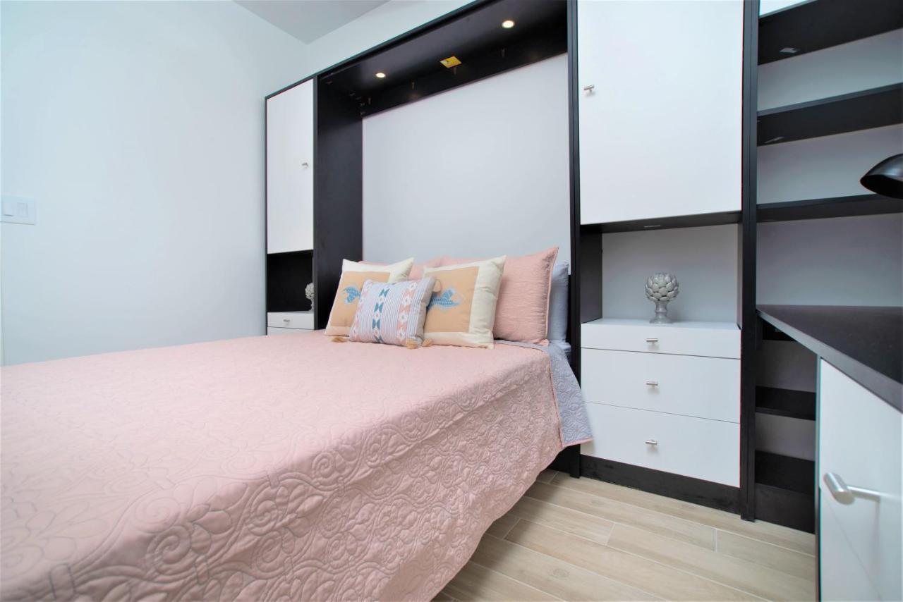 Cayman Luxury Rentals At One Canal Point George Town Eksteriør billede