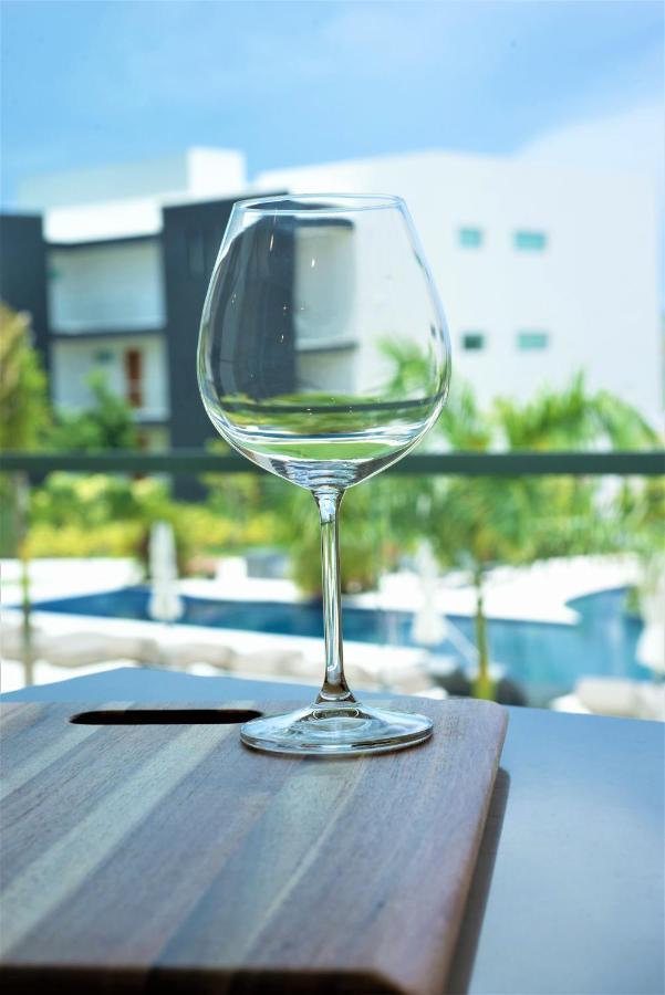 Cayman Luxury Rentals At One Canal Point George Town Eksteriør billede