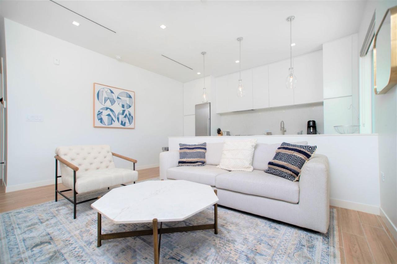 Cayman Luxury Rentals At One Canal Point George Town Eksteriør billede